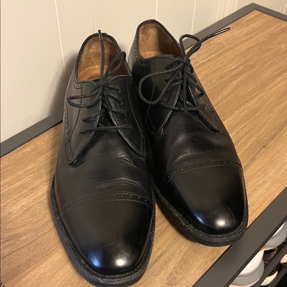 Johnston & Murphy Black Leather Oxfords